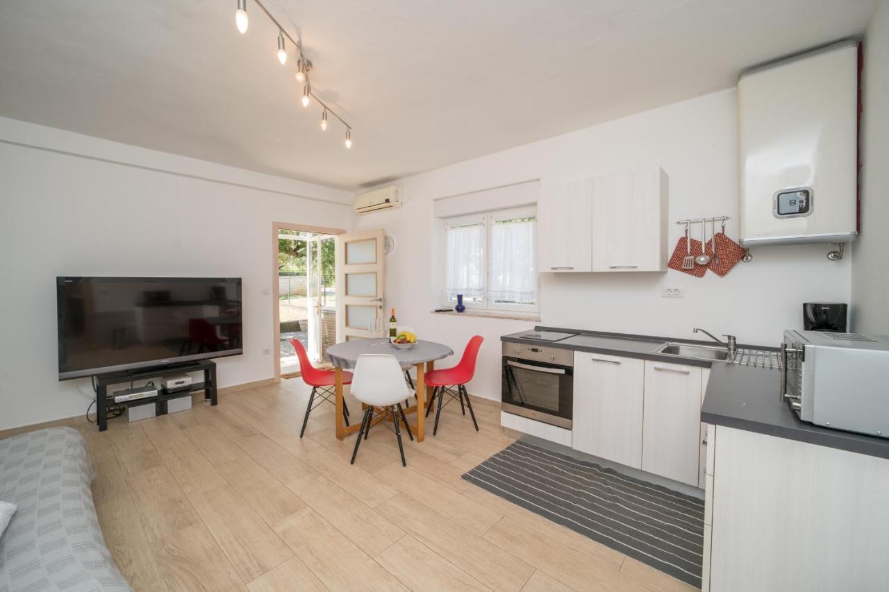 אומאג Oliveum Apartments מראה חיצוני תמונה